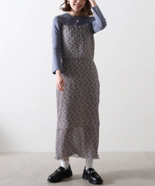 Cheek(チーク)の「リブニット+花柄キャミワンピース(ワンピース・レディース・アイボリー/ブルー/ブラック・MEDIUM)」の9枚目の写真