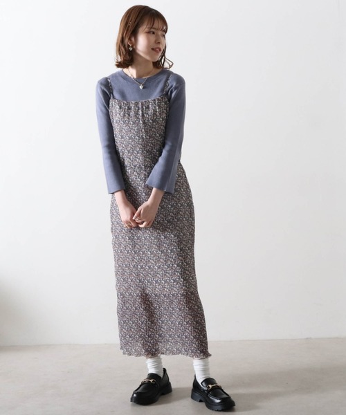 Cheek(チーク)の「リブニット+花柄キャミワンピース(ワンピース・レディース・アイボリー/ブルー/ブラック・MEDIUM)」の10枚目の写真