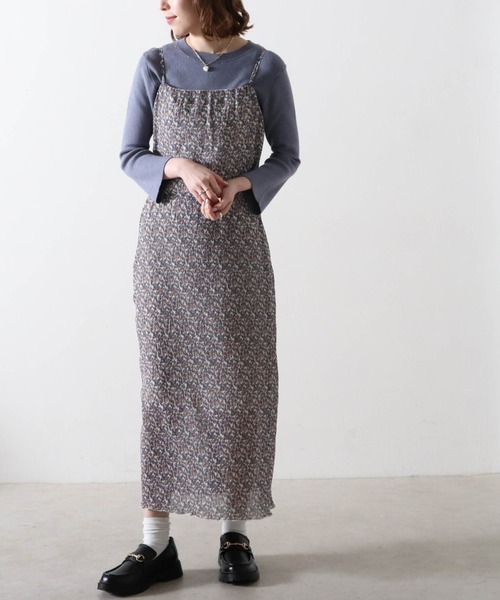 Cheek(チーク)の「リブニット+花柄キャミワンピース(ワンピース・レディース・アイボリー/ブルー/ブラック・MEDIUM)」の11枚目の写真