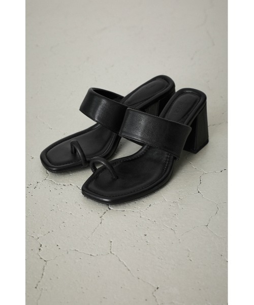 AZUL by moussy(アズールバイマウジー)の「CHUNKY HEEL THUMB SANDALS/チャンキーヒールサムサンダル(サンダル・レディース・ブラック・LARGE/SMALL/MEDIUM)」の15枚目の写真