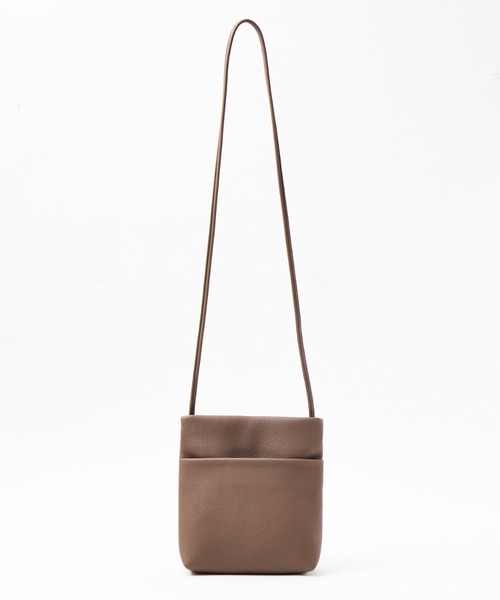 MYSELF ABAHOUSE（マイセルフアバハウス）の「ネオレザー コンパクト 縦型サコッシュ ショルダー バッグ（ショルダーバッグ・メンズ・ブラック/ブラック系その他/グレイッシュベージュ/グレー/グレイッシュブルー・フリー）」の16枚目の写真