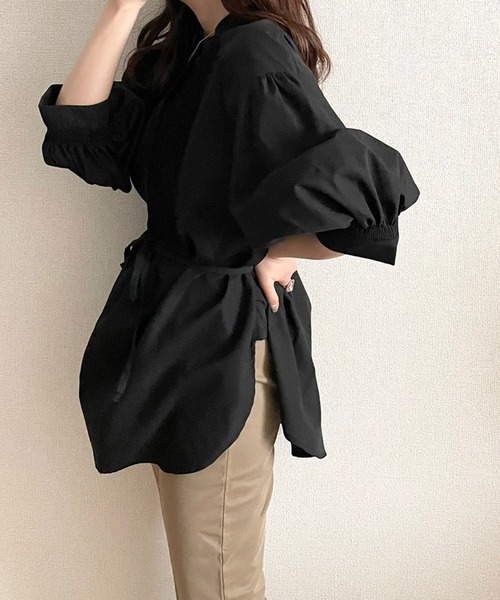 ECRIRE(エクリール)の「【TOMOコラボ】ピンタックボリュームスリーブブラウス(シャツ/ブラウス・レディース・ブラック/ベージュ/オフホワイト/モカ・M/L)」の8枚目の写真