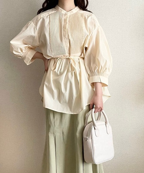 ECRIRE(エクリール)の「【TOMOコラボ】ピンタックボリュームスリーブブラウス(シャツ/ブラウス・レディース・ブラック/ベージュ/オフホワイト/モカ・M/L)」の15枚目の写真