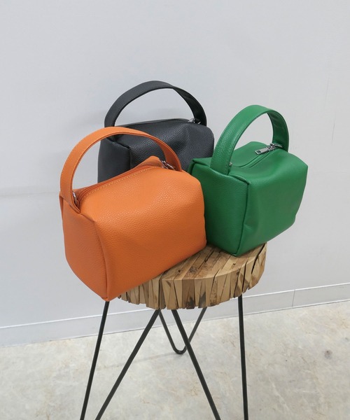 CORNERS（コーナーズ）の「2wayスクエアポーチミニバッグ（ショルダーバッグ・レディース・グリーン/オレンジ/ブラック/イエロー/ピンク/アイボリー・FREE）」の6枚目の写真