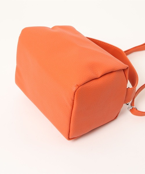 CORNERS（コーナーズ）の「2wayスクエアポーチミニバッグ（ショルダーバッグ・レディース・グリーン/オレンジ/ブラック/イエロー/ピンク/アイボリー・FREE）」の10枚目の写真