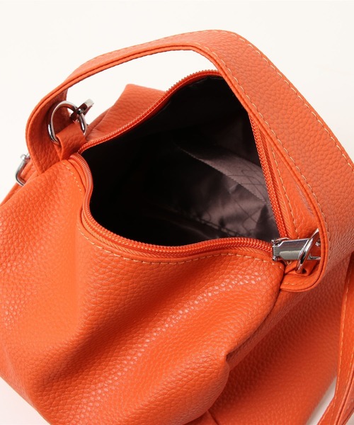 CORNERS（コーナーズ）の「2wayスクエアポーチミニバッグ（ショルダーバッグ・レディース・グリーン/オレンジ/ブラック/イエロー/ピンク/アイボリー・FREE）」の9枚目の写真