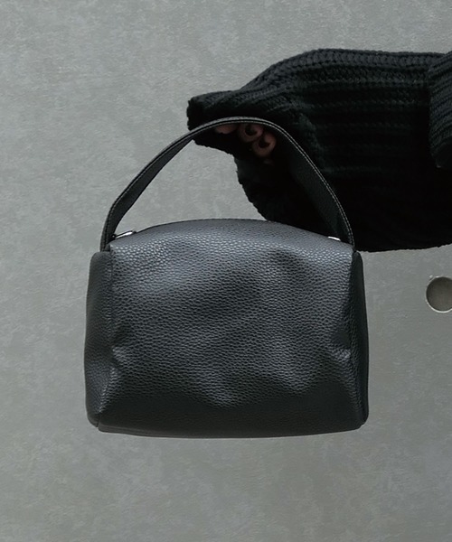 CORNERS（コーナーズ）の「2wayスクエアポーチミニバッグ（ショルダーバッグ・レディース・グリーン/オレンジ/ブラック/イエロー/ピンク/アイボリー・FREE）」の8枚目の写真