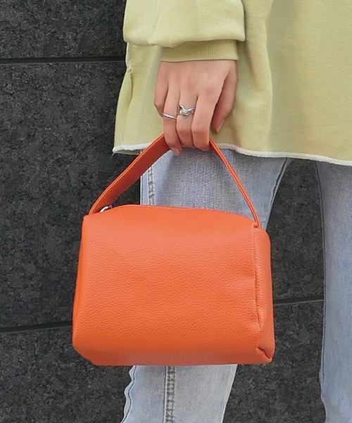 CORNERS（コーナーズ）の「2wayスクエアポーチミニバッグ（ショルダーバッグ・レディース・グリーン/オレンジ/ブラック/イエロー/ピンク/アイボリー・FREE）」の12枚目の写真