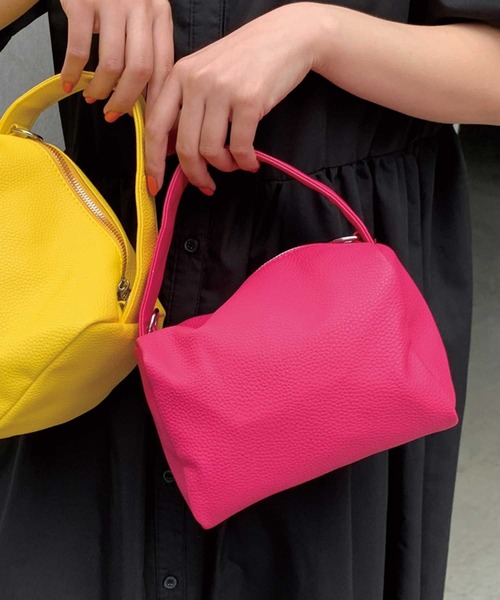 CORNERS（コーナーズ）の「2wayスクエアポーチミニバッグ（ショルダーバッグ・レディース・グリーン/オレンジ/ブラック/イエロー/ピンク/アイボリー・FREE）」の18枚目の写真