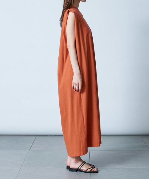 MAISON BREEZE(メゾンブリーズ)の「サラッと1枚で楽ちん♪【MAISON BREEZE】シンプルノースリーブカットソーワンピース SCCH65(ワンピース・レディース・ブラック/ベージュ/ピンク/オレンジ・FREE)」の11枚目の写真