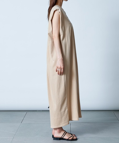 MAISON BREEZE(メゾンブリーズ)の「サラッと1枚で楽ちん♪【MAISON BREEZE】シンプルノースリーブカットソーワンピース SCCH65(ワンピース・レディース・ブラック/ベージュ/ピンク/オレンジ・FREE)」の13枚目の写真