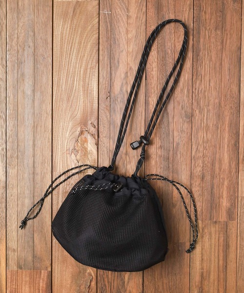 Gramicci（グラミチ）の「【63】【GRAMICCI】CHALK POUCH（ショルダーバッグ・レディース・ブラック/グリーン・FREE）」の2枚目の写真