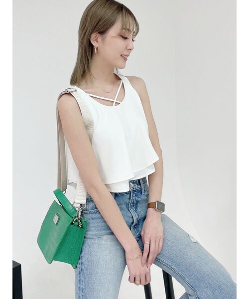 GYDA(ジェイダ)の「フロントクロスヘムラインノースリーブブラウス(シャツ/ブラウス・レディース・オフホワイト/ブラック/ライトイエロー・FREE)」の2枚目の写真