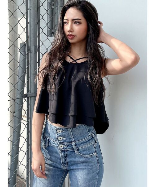 GYDA(ジェイダ)の「フロントクロスヘムラインノースリーブブラウス(シャツ/ブラウス・レディース・オフホワイト/ブラック/ライトイエロー・FREE)」の3枚目の写真