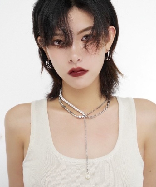 MANGROVE（マングローブ）の「アシンメトリーパールチェーンネックレス（ネックレス・レディース・シルバー・FREE）」の3枚目の写真