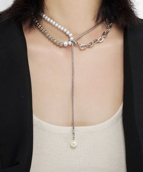 MANGROVE（マングローブ）の「アシンメトリーパールチェーンネックレス（ネックレス・レディース・シルバー・FREE）」の5枚目の写真
