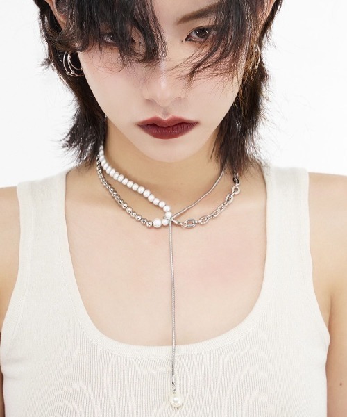 MANGROVE（マングローブ）の「アシンメトリーパールチェーンネックレス（ネックレス・レディース・シルバー・FREE）」の8枚目の写真