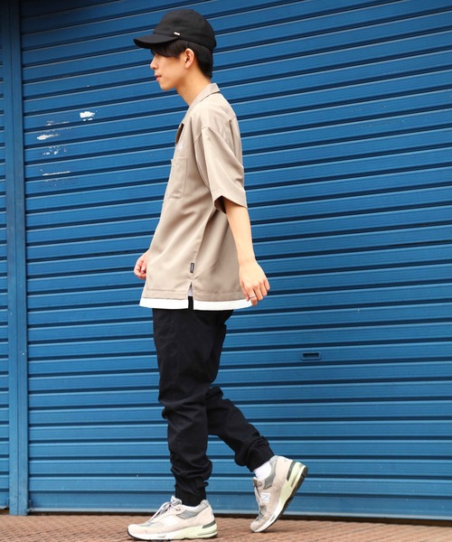KANGOL(カンゴール)の「KANGOL カンゴール フェイクレイヤードオープンカラー半袖シャツ(シャツ/ブラウス・メンズ・グレイッシュベージュ/ブラック/ホワイト・M/XL/L)」の8枚目の写真