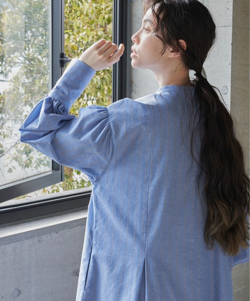 Libra Cue（リブラ キュー）の「ストライプボリュームスリーブワンピース（ワンピース・レディース・ホワイト/ブルー・FREE）」の9枚目の写真