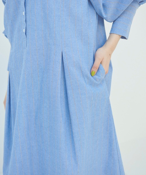 Libra Cue（リブラ キュー）の「ストライプボリュームスリーブワンピース（ワンピース・レディース・ホワイト/ブルー・FREE）」の22枚目の写真