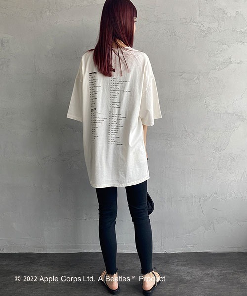 The Beatles（ザビートルズ）の「[THE BEATLES/ザ ビートルズ] レコードプリント ビッグシルエットTシャツ（Tシャツ/カットソー・レディース・オフホワイト/チャコール・M/L/XL）」の15枚目の写真