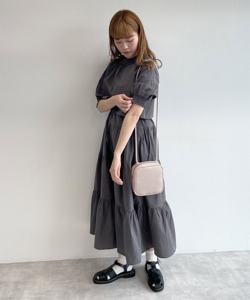 w closet（ダブルクローゼット）の「ラウンドスクエアショルダーBAG（ショルダーバッグ・レディース・ブラック/ブルー/グレイッシュベージュ・FREE）」の11枚目の写真