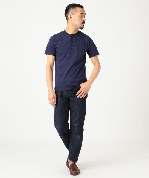 REMI RELIEF（レミレリーフ）の「REMI RELIEF × BEAMS PLUS / 別注 Henley Neck Pocket T-shirt（Tシャツ/カットソー・メンズ・ホワイト/ネイビー・SMALL/LARGE/MEDIUM/X-LARGE）」の16枚目の写真