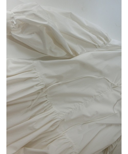 ulu（ウル）の「2way tiered volume flare dress（シャツワンピース・レディース・ホワイト・FREE）」の6枚目の写真