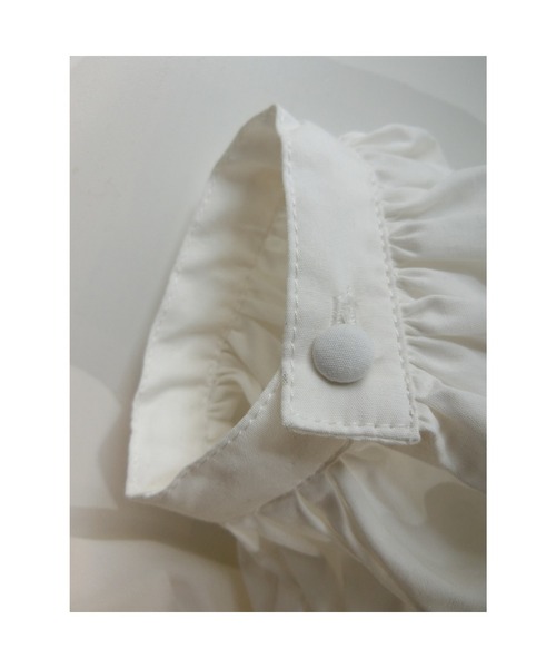 ulu（ウル）の「2way tiered volume flare dress（シャツワンピース・レディース・ホワイト・FREE）」の10枚目の写真