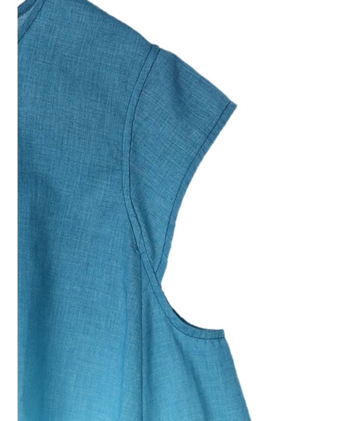 earth music&ecology(アースミュージックアンドエコロジー)の「段染めブラウス(Tシャツ/カットソー・レディース・ベージュ/ブルーグリーン・FREE)」の9枚目の写真