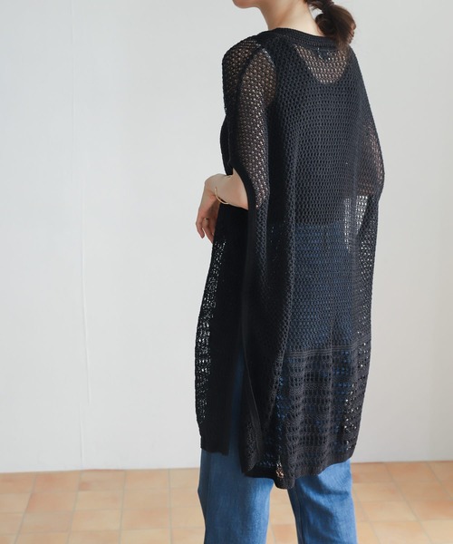 URBAN RESEARCH DOORS（アーバンリサーチドアーズ）の「メッシュ柄ニットベスト（ニット/セーター・レディース・ブラック/ベージュ・MEDIUM）」の21枚目の写真