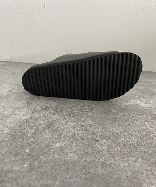 LOWRYS FARM（ローリーズファーム）の「ベルトサンダル　296038（サンダル・レディース・アイボリー/ブラック・MEDIUM/LARGE）」の9枚目の写真