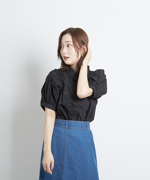 PAPAVER（パパヴェル）の「【papaver】花刺繍ボリュームブラウス（シャツ/ブラウス・レディース・ブラック/オフホワイト・MEDIUM）」の7枚目の写真