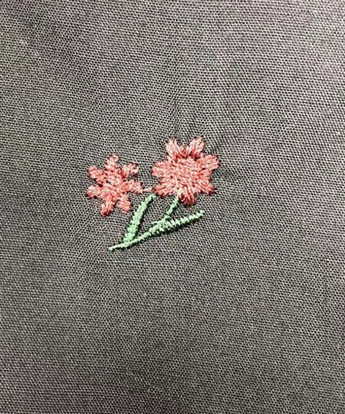 PAPAVER（パパヴェル）の「【papaver】花刺繍ボリュームブラウス（シャツ/ブラウス・レディース・ブラック/オフホワイト・MEDIUM）」の19枚目の写真