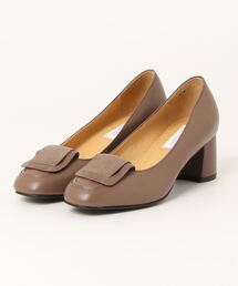 スクエアトゥモチーフパンプス