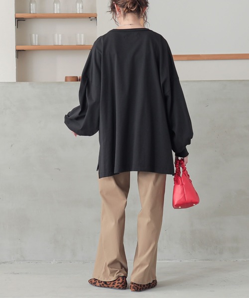 n'OrLABEL(ノアールレーベル)の「『こなれパフ袖ロンT』(Tシャツ/カットソー・レディース・ブルーグリーン/イエロー/ピンク/ブルー/ブラック/グレイッシュベージュ/スモークピンク/グレイッシュブルー/チャコール・FREE)」の15枚目の写真