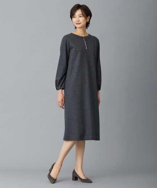 J.PRESS Ladies(J.プレス レディス)の「アクアレジェンドウールジャージー ワンピース(ワンピース・レディース・ライトグレー系/ネイビー系・XS)」の3枚目の写真