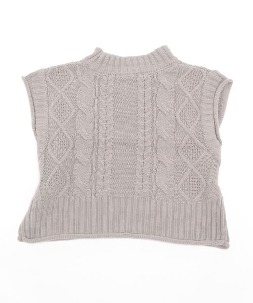 HONEYSUCKLE ROSE（ハニーサックルローズ）の「【HONEYSUCKLE ROSE】ケーブル編みベスト（ベスト・レディース・キナリ/グレー・M/L）」の3枚目の写真