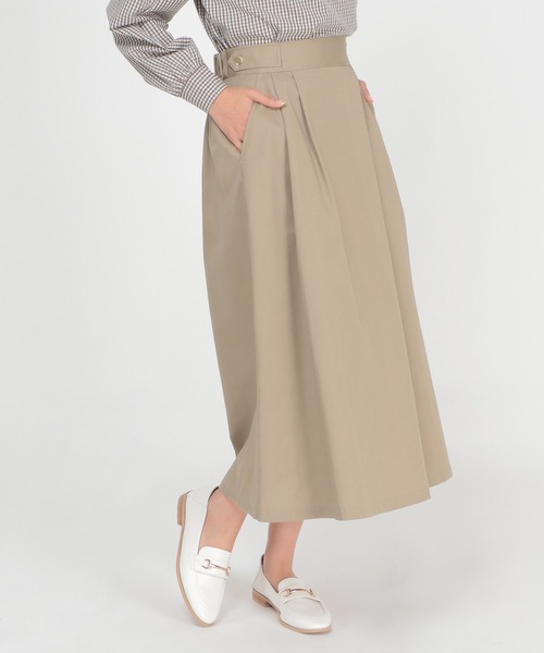 ikka(イッカ)の「TCツイルタックフレアスカート(スカート・レディース・ベージュ/オリーブ・L/M)」の4枚目の写真