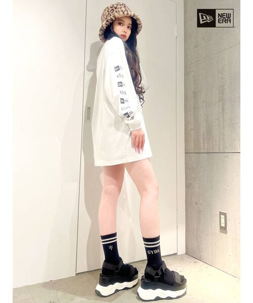 GYDA（ジェイダ）の「GYDA×NEW ERA Oversized ロンT（Tシャツ/カットソー・レディース・ブラック/オフホワイト・FREE）」の14枚目の写真