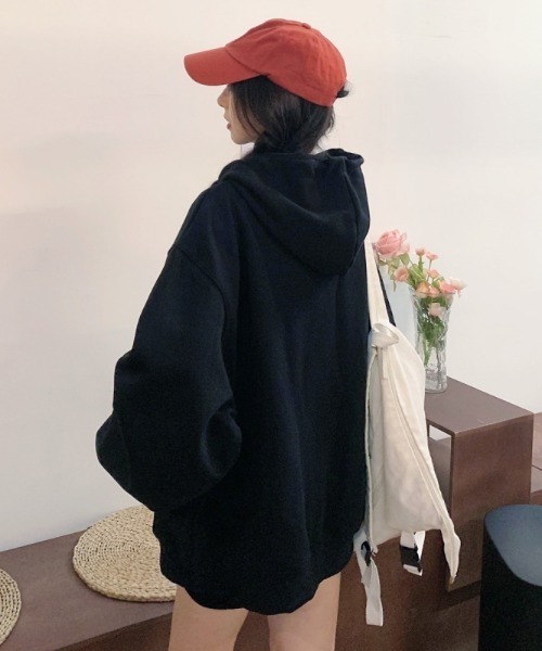 yuue' ( wear )(ユーイ)の「韓国風ビッグシルエット ジップアップパーカー(パーカー・レディース・ブラック/グレー/ベージュ・M/L/XL)」の9枚目の写真