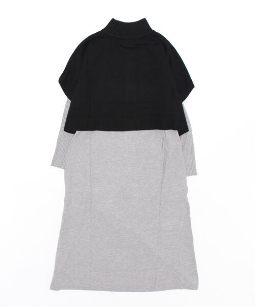 Q(キュー)の「ケープ×リブニットワンピース(ワンピース・レディース・ベージュ/ライトグレー・MEDIUM)」の12枚目の写真