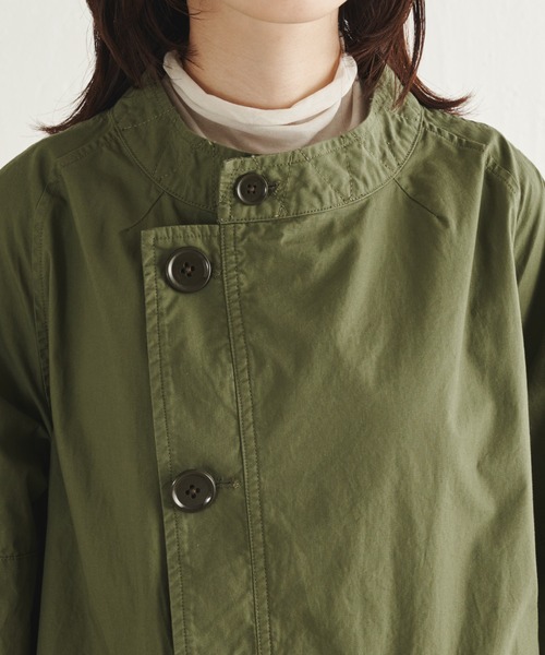 COLLAGE GALLARDAGALANTE（コラージュガリャルダガランテ）の「ROYAL NAVY/ミリタリーコート/WEB限定（ミリタリージャケット・レディース・カーキ・1）」の3枚目の写真