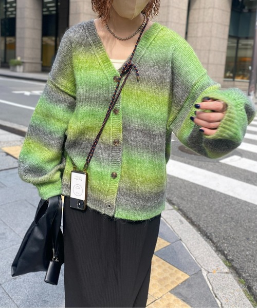 CPCM(シーピーシーエム)の「段染めグラデーションニットカーディガン(カーディガン/ボレロ・レディース・グリーン系その他/マスタード/グリーン・FREE)」の13枚目の写真