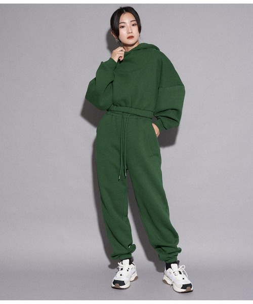 ANAP（アナップ）の「裏起毛エンボスロゴクロップドフーディー【セットアップ可能】（パーカー・レディース・ベージュ/ライトグレー/モスグリーン/ブラック・FREE）」の12枚目の写真