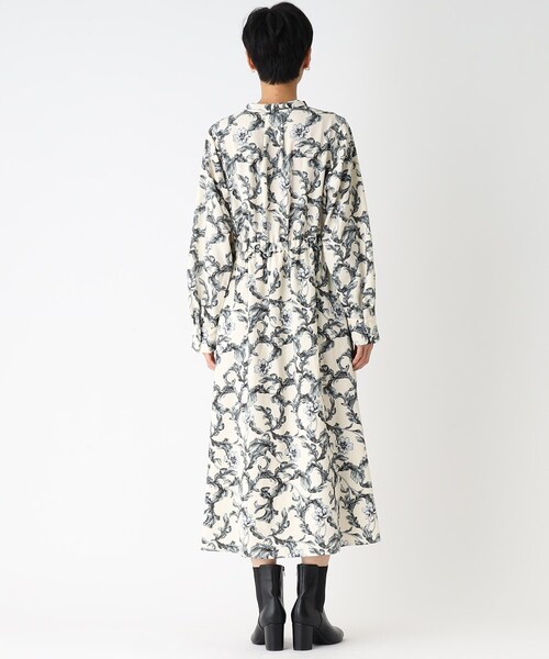 OPAQUE.CLIP(オペークドットクリップ)の「◆ボタニカルプリント ボウタイワンピース(ワンピース・レディース・アイボリー系/ブラック系・36/38/40)」の16枚目の写真