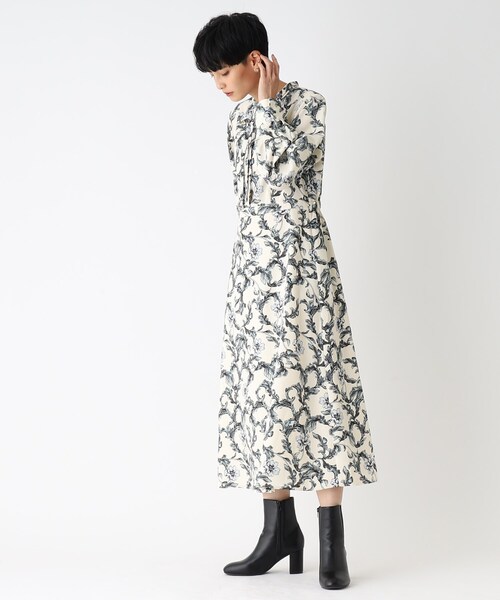 OPAQUE.CLIP(オペークドットクリップ)の「◆ボタニカルプリント ボウタイワンピース(ワンピース・レディース・アイボリー系/ブラック系・36/38/40)」の4枚目の写真