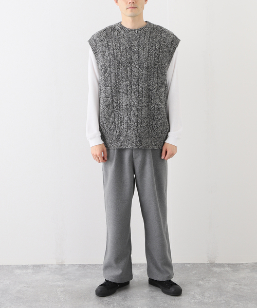 JOURNAL STANDARD J.S HOMESTEAD（ジャーナルスタンダードホームステッド）の「【J.S.Homestead】BRITISH WOOL CABLE KNIT VEST（ベスト・メンズ・グレー/ベージュ/ブラック・LARGE/MEDIUM）」の7枚目の写真