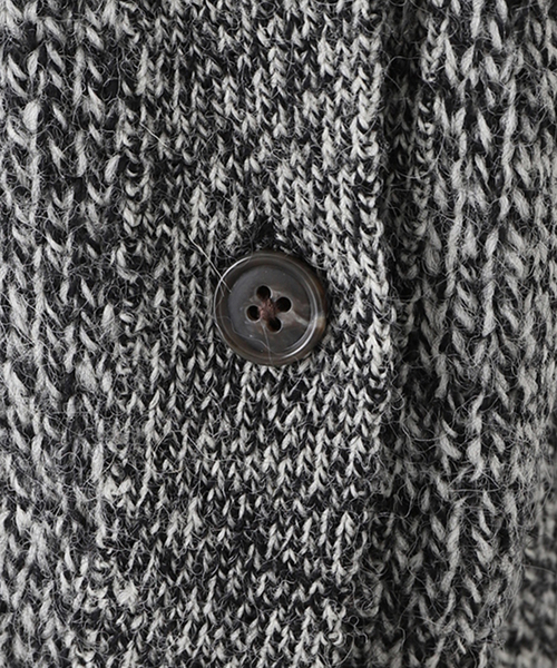 JOURNAL STANDARD J.S HOMESTEAD（ジャーナルスタンダードホームステッド）の「【J.S.Homestead】BRITISH WOOL CABLE KNIT VEST（ベスト・メンズ・グレー/ベージュ/ブラック・LARGE/MEDIUM）」の15枚目の写真