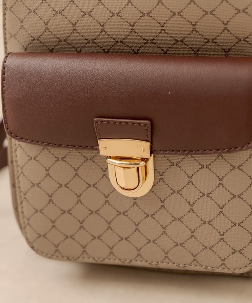 OLIVE des OLIVE（オリーブデオリーブ）の「オリジナルエンブレム付きミニリュック　1031120020（バックパック/リュック・レディース・ブラウン/アイボリー・FREE）」の4枚目の写真